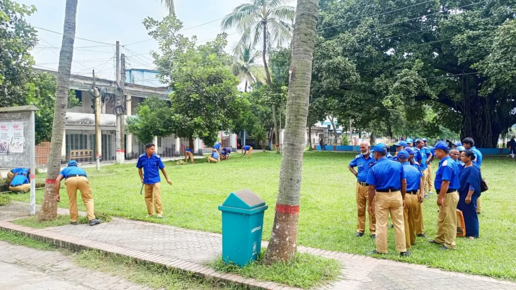 Cleanliness drive at tourist attractions in Birganj Upazila