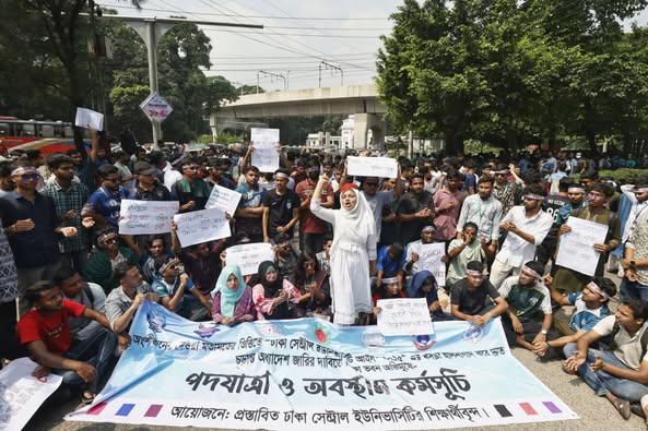 Students from seven colleges in Dhaka stay near DU